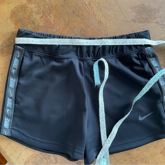 Nike Women's Black Athletic Shorts - Picture 3 of 7